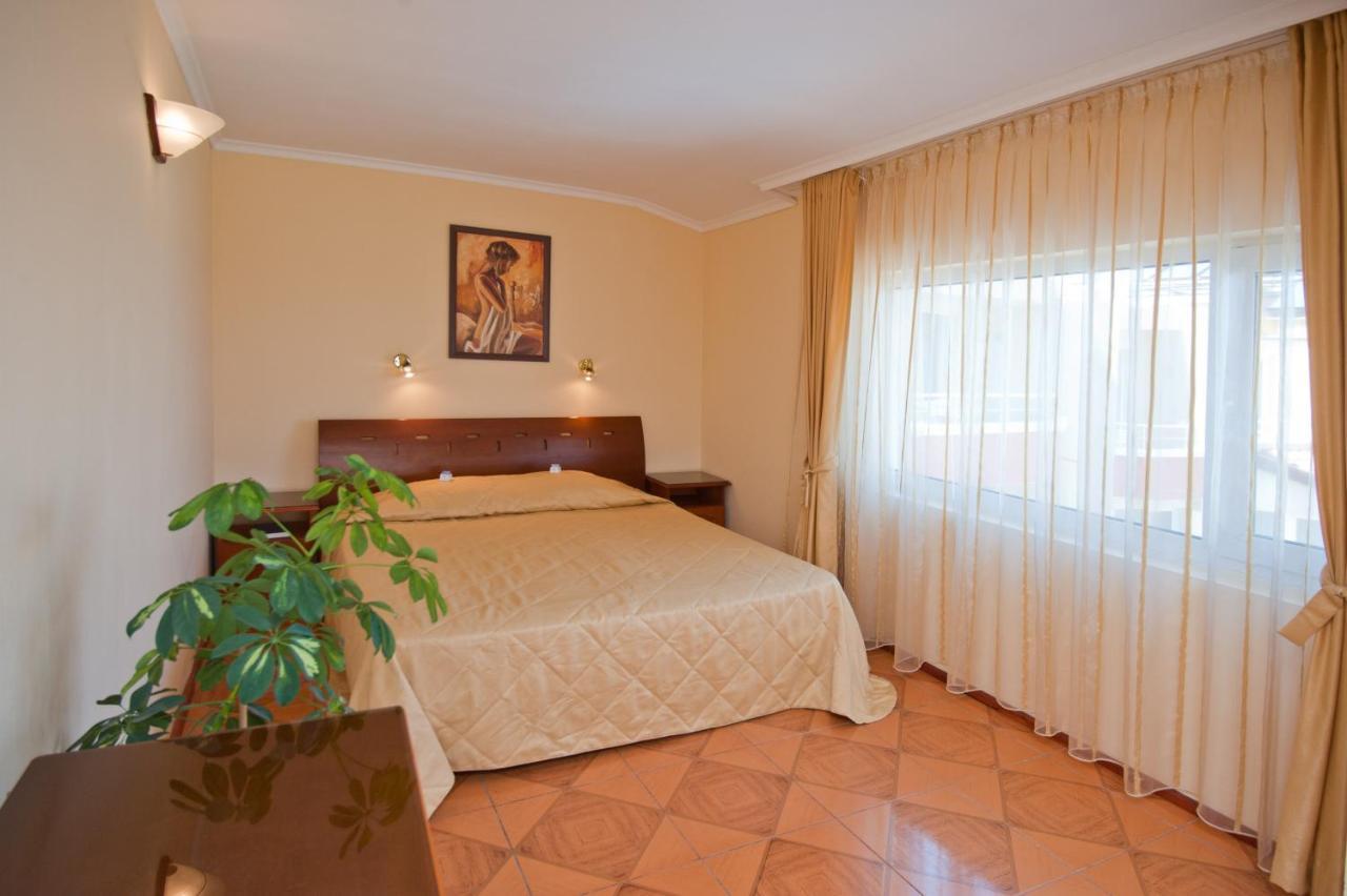 Hotel Villa List Sozopol Exteriör bild