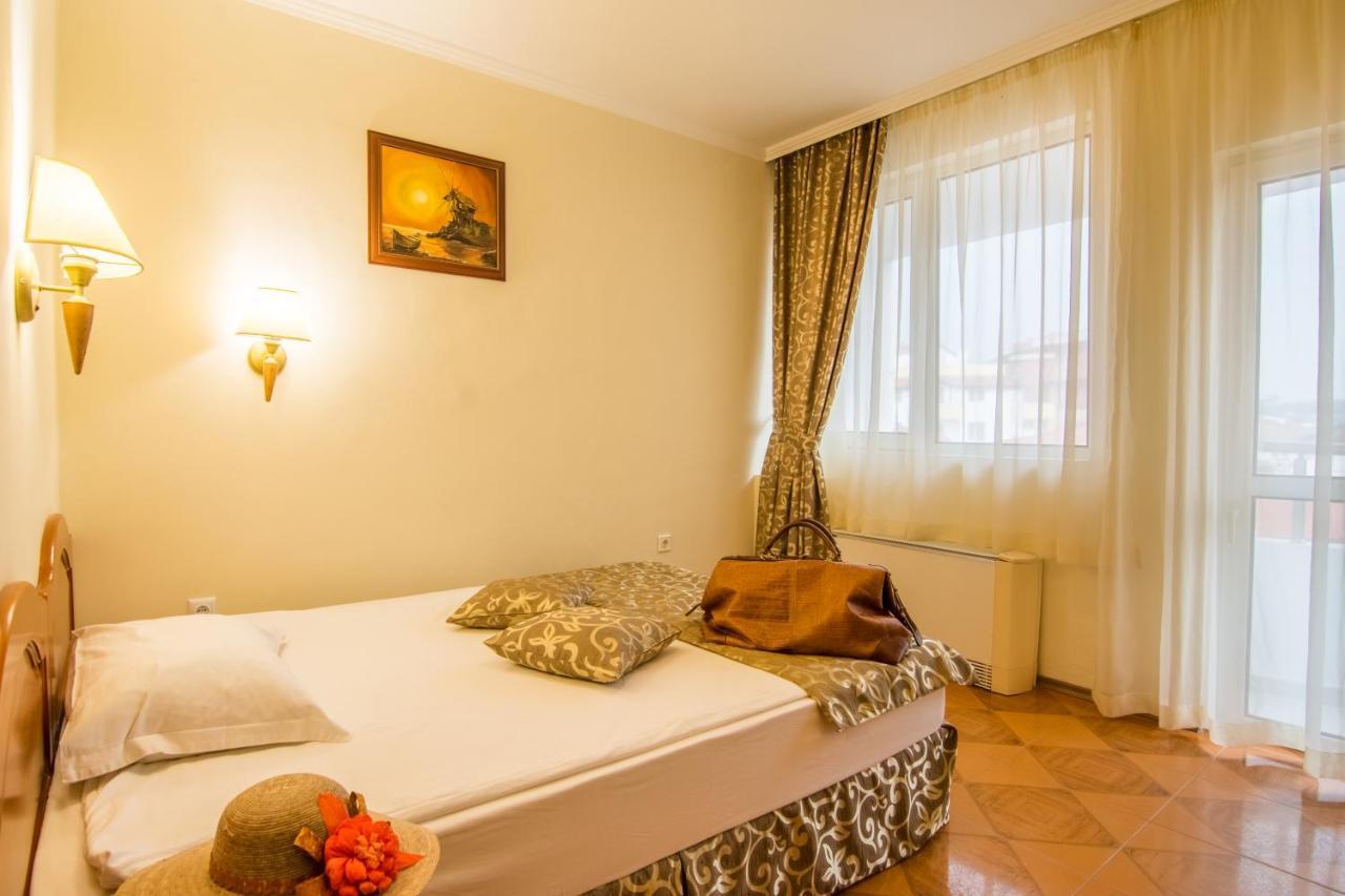 Hotel Villa List Sozopol Exteriör bild